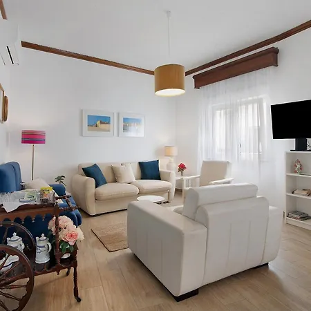 Casa De Da Avo Tina Hébergement de vacances Armação de Pêra